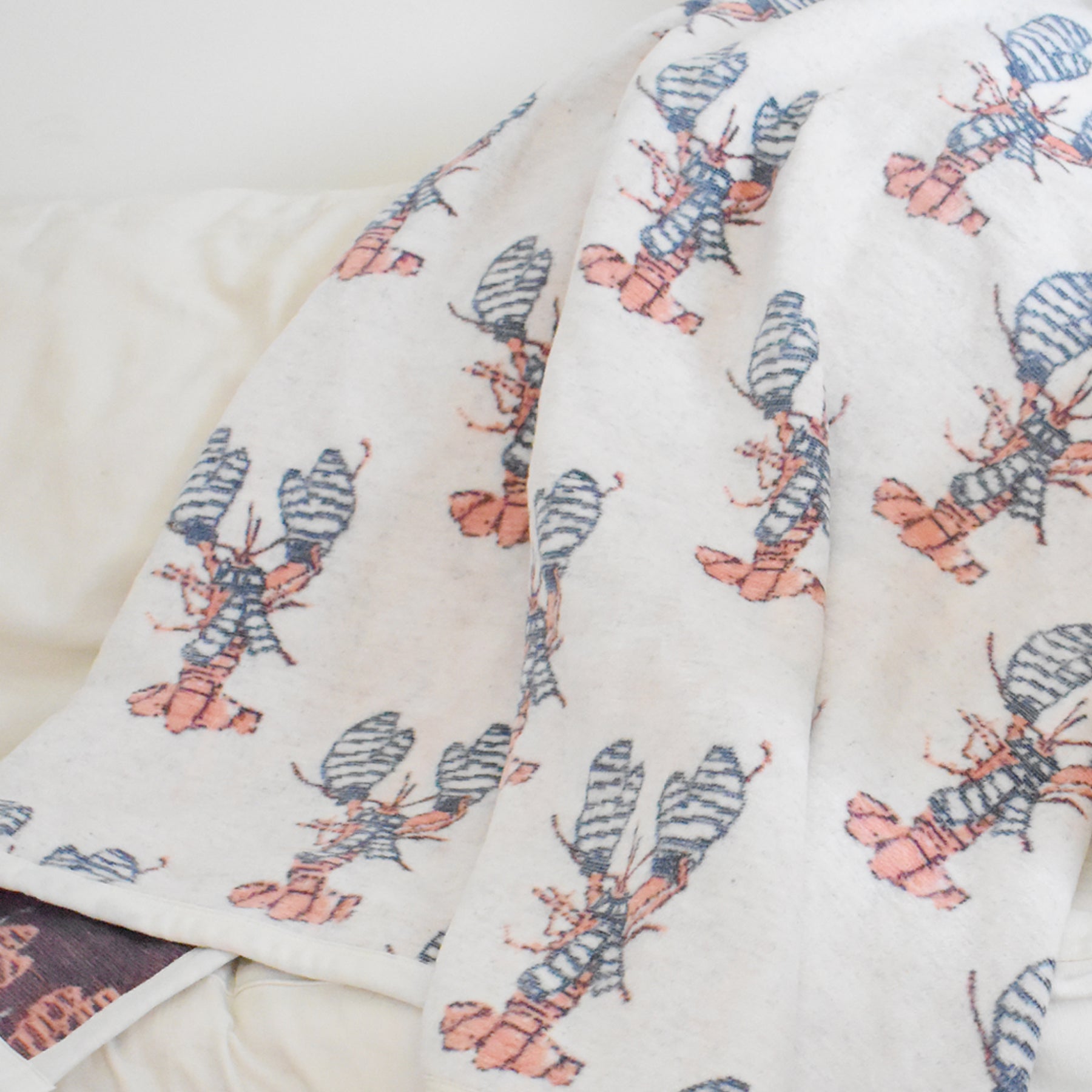 Sara Fitz Cozy Lobster ChappyWrap