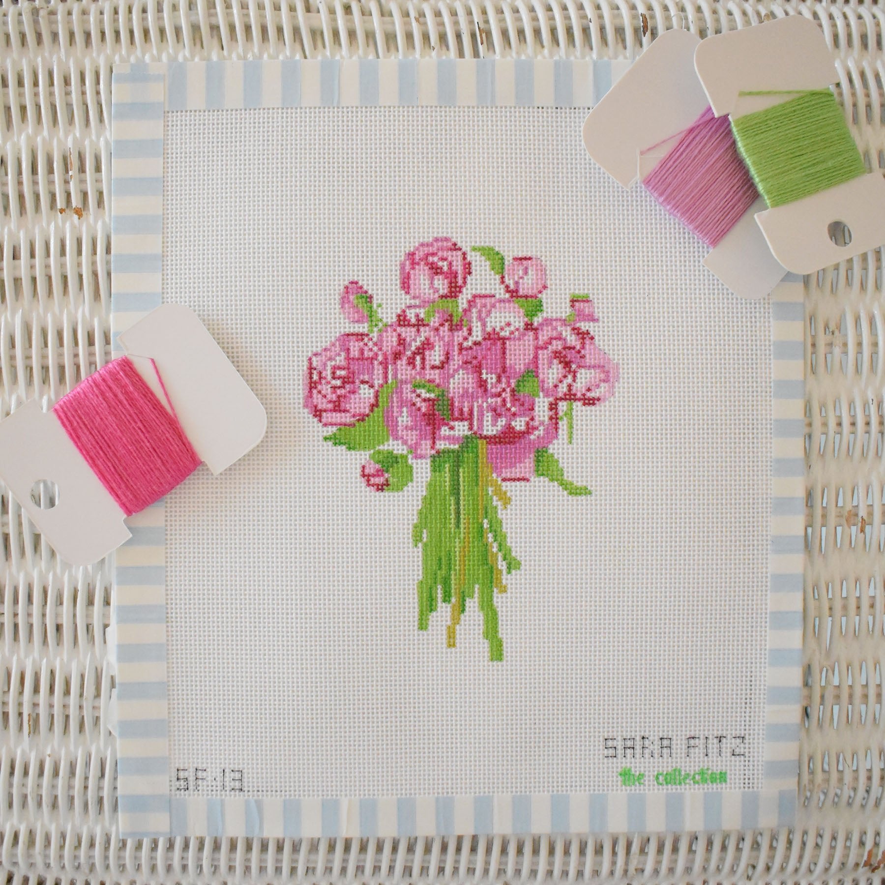 ぴ*ん様 【GRANCY】Print Design Sheer Knit Sara Fitz Peonies Needlepoint Kit Coordinating Fibers