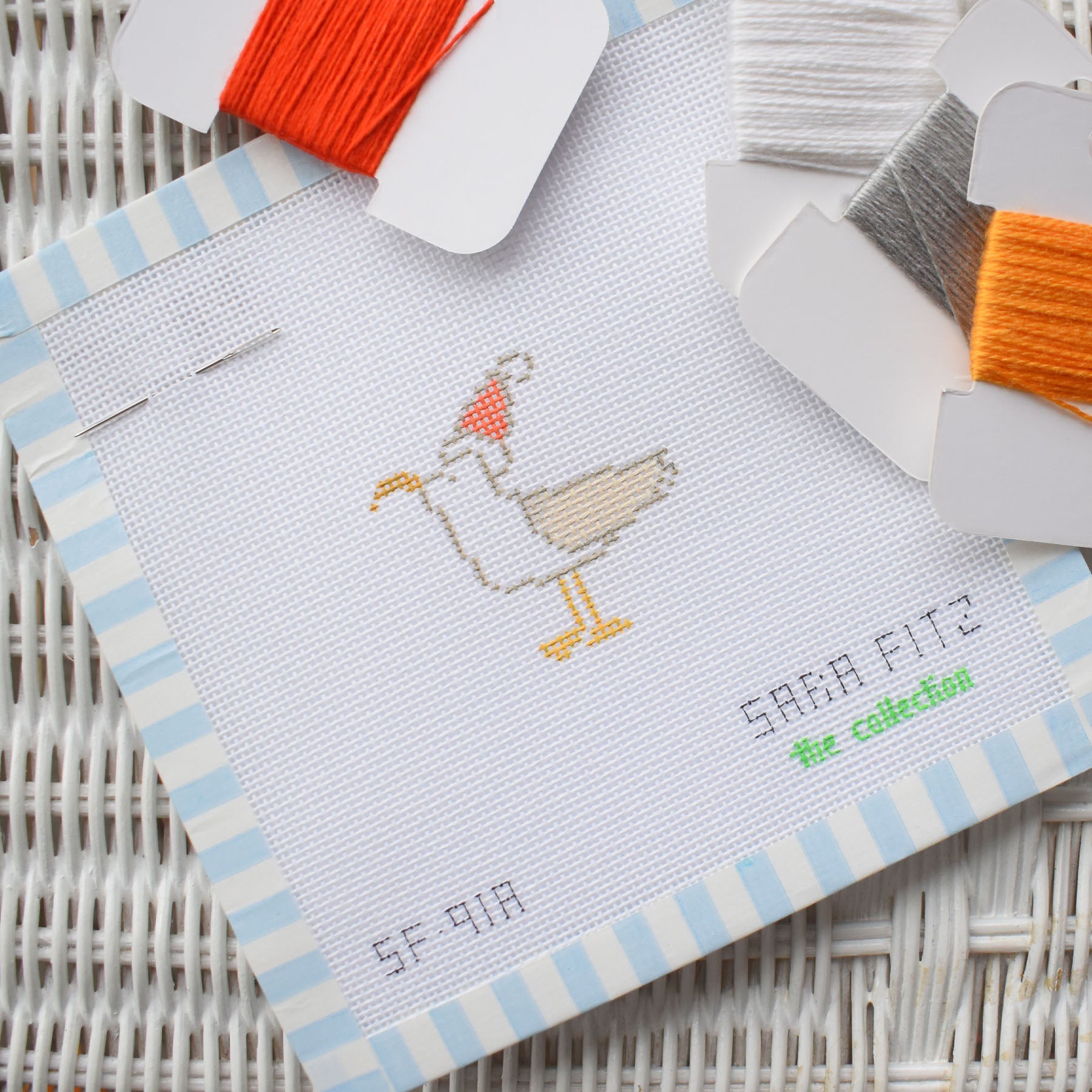 MINI Santa Gull Needlepoint Needlepoint Sara Fitz 