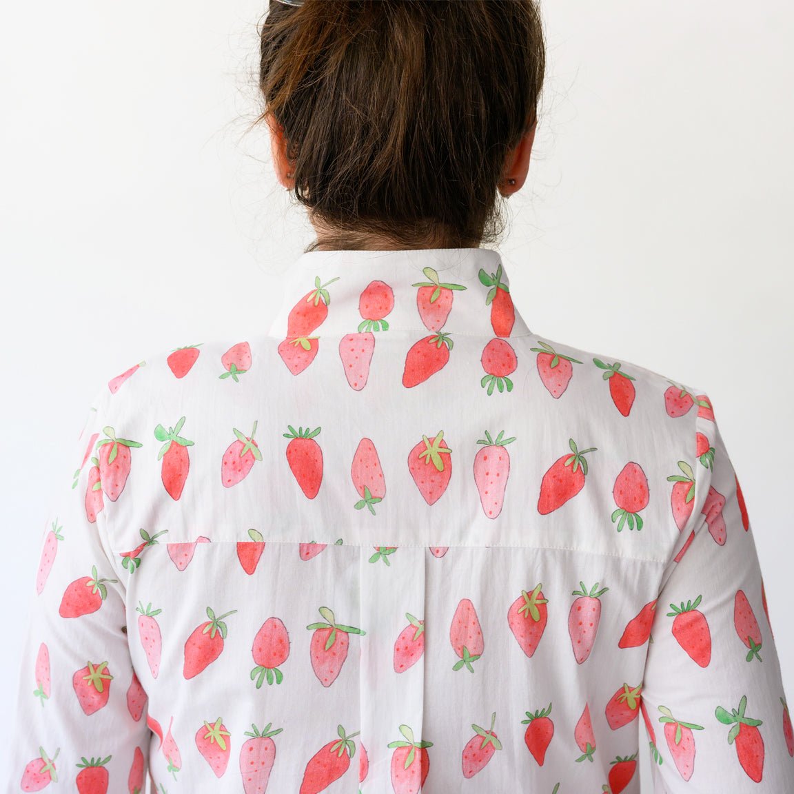 Strawberryブラウス Sara Fitz Classic Shirt Dress Strawberry Cotton Midi